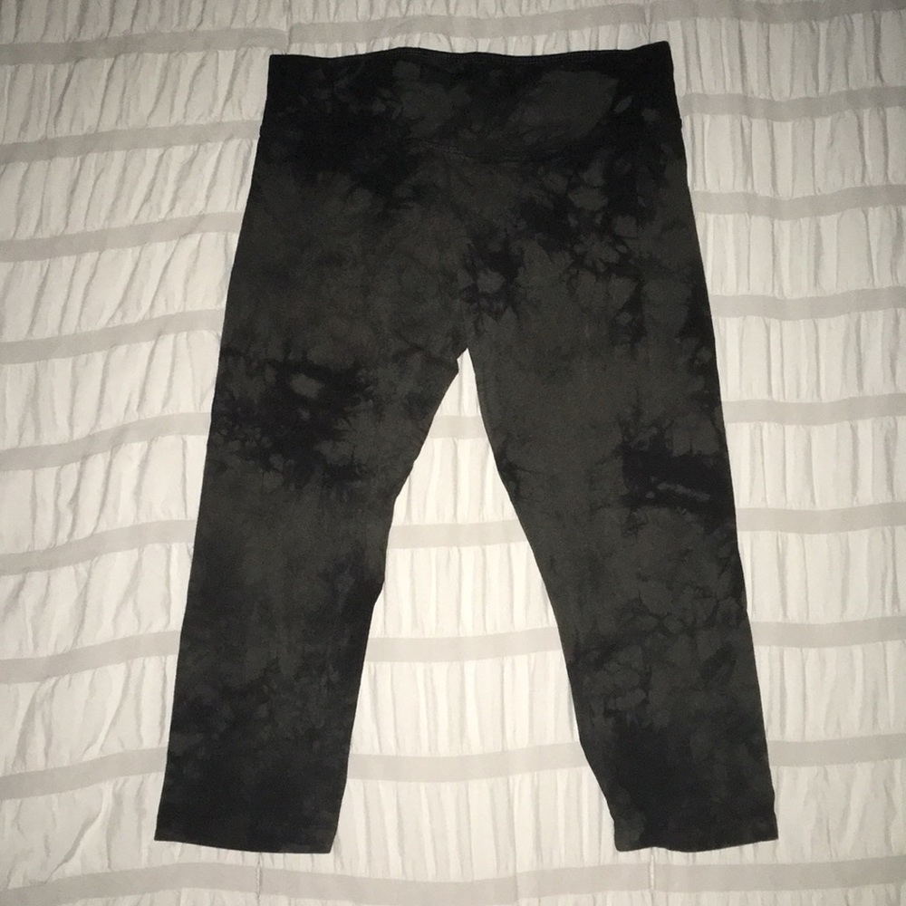 Calvin Klein capri leggings
